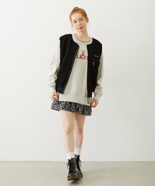 MILKFED.(ミルクフェド)の「M.FEDDY DOUBLE COLLAR SWEAT TOP(スウェット・レディース・ライトブルー/ネイビー/オートミール・ONE SIZE)」の8枚目の写真