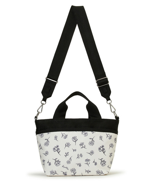 LeSportsac（レスポートサック）の「SMALL BUCKET TOTE インクスケッチドフローラルアイボリー（トートバッグ・レディース・ホワイト・FREE）」の7枚目の写真
