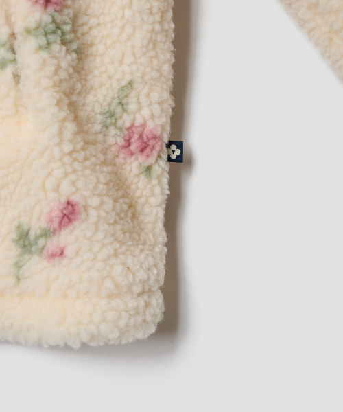 TTUDEMENT(トュードメント)の「FLEECE FLORAL JACKET IVORY(その他アウター・レディース・その他・SMALL/MEDIUM)」の7枚目の写真