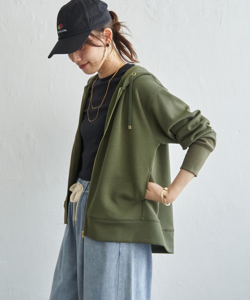 ikka(イッカ)の「GOKU楽リブダンボールパーカ(パーカー・レディース・ブラック/ベージュ/グリーン/モカ・M/L)」の4枚目の写真