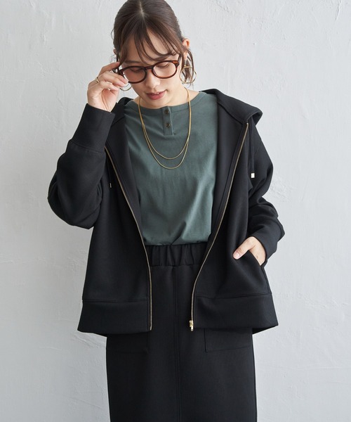 ikka(イッカ)の「GOKU楽リブダンボールパーカ(パーカー・レディース・ブラック/ベージュ/グリーン/モカ・M/L)」の1枚目の写真