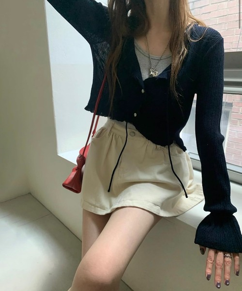 Girly Doll(ガーリードール)の「ベルスリーブフリルショートガーディガン(カーディガン/ボレロ・レディース・ブラック/オフホワイト/ピンク・FREE)」の13枚目の写真
