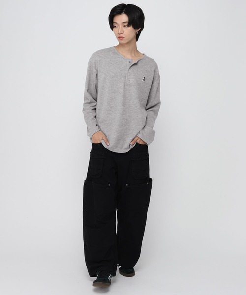 ALAND（エーランド）の「【UNISEX】ALAND／ワッフルヘンリーロングスリーブ（Tシャツ/カットソー・レディース・グレー/ネイビー/ブラック/ホワイト・LARGE/SMALL）」の8枚目の写真