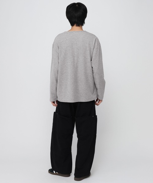 ALAND（エーランド）の「【UNISEX】ALAND／ワッフルヘンリーロングスリーブ（Tシャツ/カットソー・レディース・グレー/ネイビー/ブラック/ホワイト・LARGE/SMALL）」の10枚目の写真
