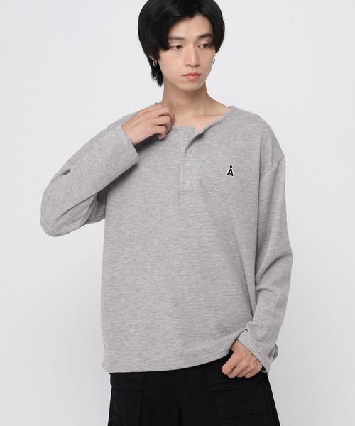 ALAND（エーランド）の「【UNISEX】ALAND／ワッフルヘンリーロングスリーブ（Tシャツ/カットソー・レディース・グレー/ネイビー/ブラック/ホワイト・LARGE/SMALL）」の11枚目の写真
