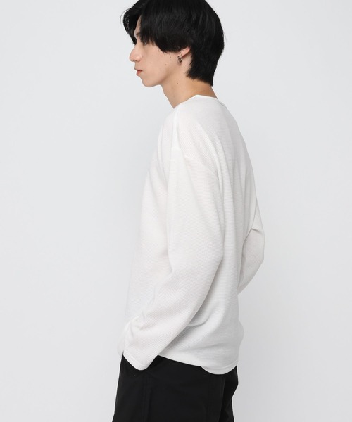 ALAND（エーランド）の「【UNISEX】ALAND／ワッフルヘンリーロングスリーブ（Tシャツ/カットソー・レディース・グレー/ネイビー/ブラック/ホワイト・LARGE/SMALL）」の18枚目の写真