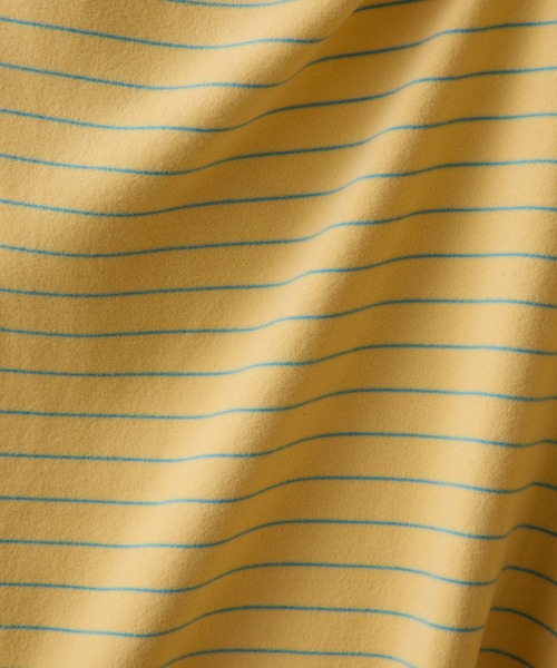 COLLAGE GALLARDAGALANTE(コラージュガリャルダガランテ)の「オフショルフリースボーダー/ZOZO限定(Tシャツ/カットソー・レディース・ブラック/ベージュ/イエロー・FREE)」の3枚目の写真