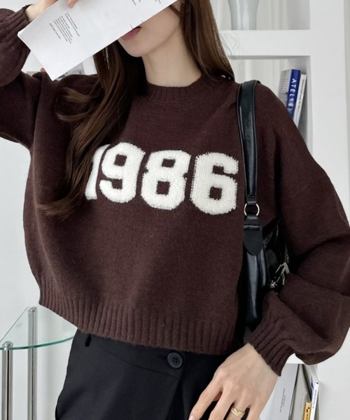 Ada.(エイダ)の「ナンバーロゴ刺繍 ドロップショルダー クルーネック ニット(ニット/セーター・レディース・ネイビー/ブラウン/グレー・FREE)」の11枚目の写真