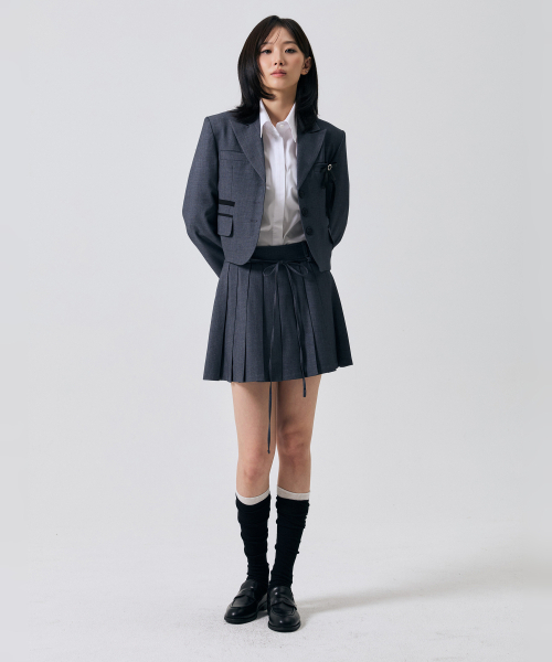 ARI(アリ)の「SWAN プリーツスカートパンツ / チャコール(スカート・レディース・チャコールグレー・SMALL/MEDIUM)」の5枚目の写真