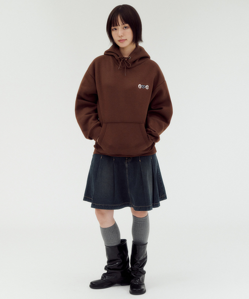 ambler(エムブラー)の「SNAIL NEW HOME グラフィックフードTシャツ AHP1314(ブラウン)(パーカー・レディース・その他・S/M/L)」の2枚目の写真