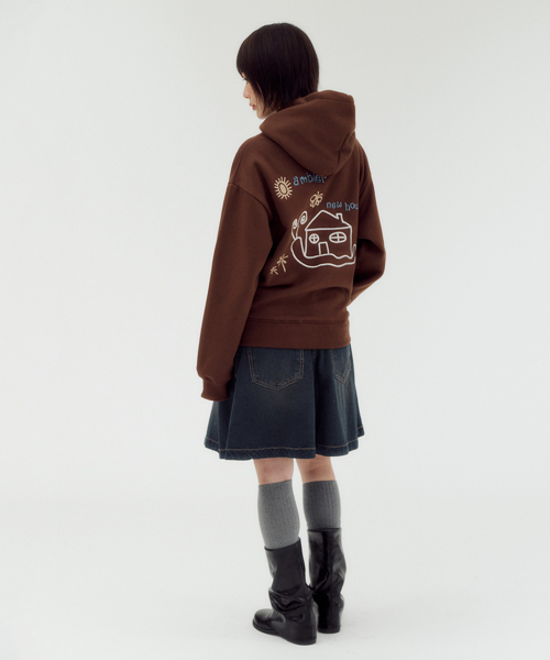 ambler(エムブラー)の「SNAIL NEW HOME グラフィックフードTシャツ AHP1314(ブラウン)(パーカー・レディース・その他・S/M/L)」の4枚目の写真