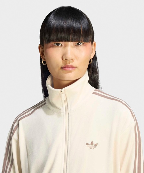 adidas（アディダス）の「adidas/アディダス adidas ORI FB VELOUR TT アディダスオリジナルス ファイヤーバード ベロア トラックトップ トラックジャケット ジャージ 袖ライン ダブルジップ ファスナーポケット メンズ レディース 2026年 秋 秋服 冬 冬服（ジャージ・メンズ・ブラック/アイボリー・S/M/L/XL）」の11枚目の写真