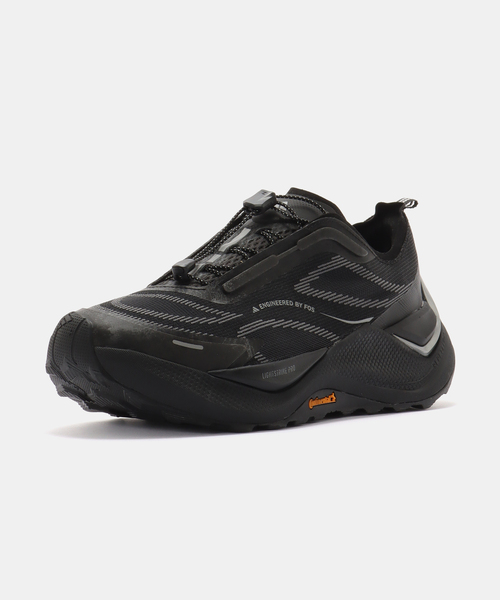adidas(アディダス)の「adidas HOLO PEAK KI1520(スニーカー・メンズ・ブラック・24cm/24.5cm/25cm/26cm/27cm/27.5cm/28cm)」の2枚目の写真