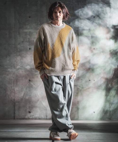 GLIMCLAP（グリムクラップ）の「mn3308-Faux Mohair Color-Block Knit Sweater ニット(212-045-gla-cg)（ニット/セーター・メンズ・チャコール/ライトグレー/ブラック/キナリ・L/M/S）」の7枚目の写真