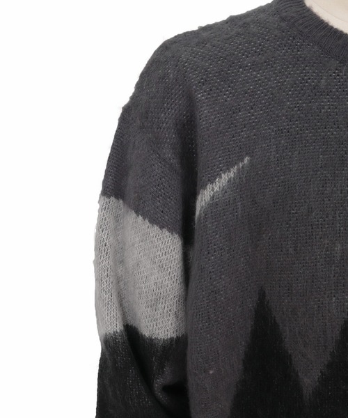 GLIMCLAP（グリムクラップ）の「mn3308-Faux Mohair Color-Block Knit Sweater ニット(212-045-gla-cg)（ニット/セーター・メンズ・チャコール/ライトグレー/ブラック/キナリ・L/M/S）」の15枚目の写真
