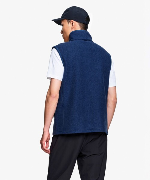AIGLE(エーグル)の「ワンポイント刺繍ロゴ ウールブレンド ベスト T-KIT(その他アウター・メンズ・ダークグリーン/ネイビー・L/M)」の21枚目の写真