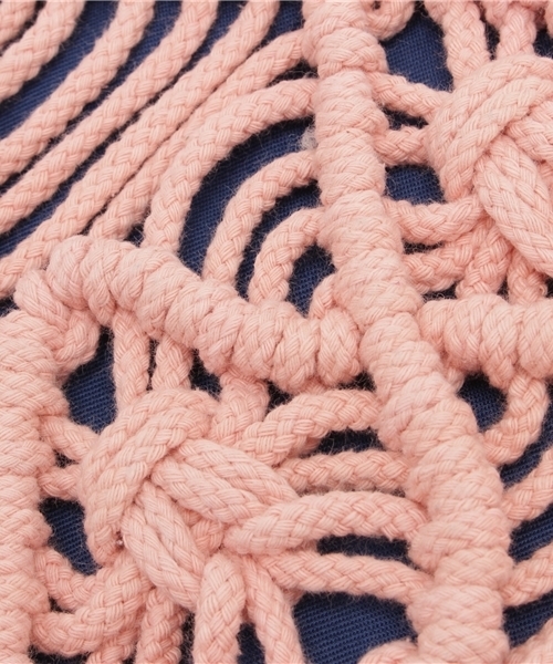 X-girl(エックスガール)の「【mini掲載】MACRAME SHOULDER BAG /ショルダーバッグ/ななめがけ/編みバッグ/ボヘミアン/トレンド(ショルダーバッグ・レディース・ホワイト/ピンク・ONE SIZE)」の9枚目の写真