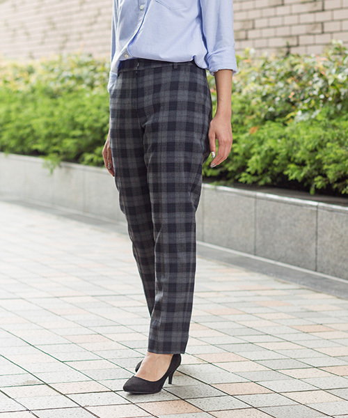 NATURAL BEAUTY BASIC（ナチュラルビューティーベーシック）の「チェックセンタープレスパンツ（その他パンツ・レディース・オフホワイト/ダークネイビー・SMALL/MEDIUM/LARGE/X-SMALL）」の2枚目の写真