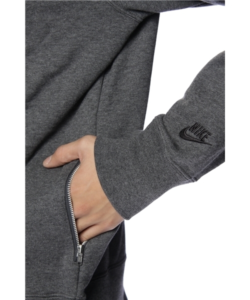 NIKE（ナイキ）の「NIKE エフィシエンスクルー（スウェット・メンズ・ブラック/ダークグレー/パープル・SMALL/MEDIUM/LARGE）」の5枚目の写真