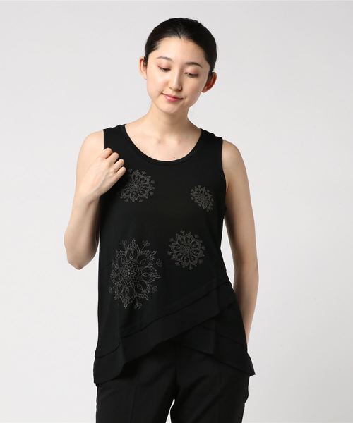 Desigual(デシグアル)の「「Desigual/デシグアル」Tシャツ(Tシャツ/カットソー・レディース・ホワイト系その他/オレンジ系その他/ブラック/グリーン系その他・X-SMALL/LARGE/SMALL/MEDIUM/X-LARGE/XX-LARGE)」の3枚目の写真