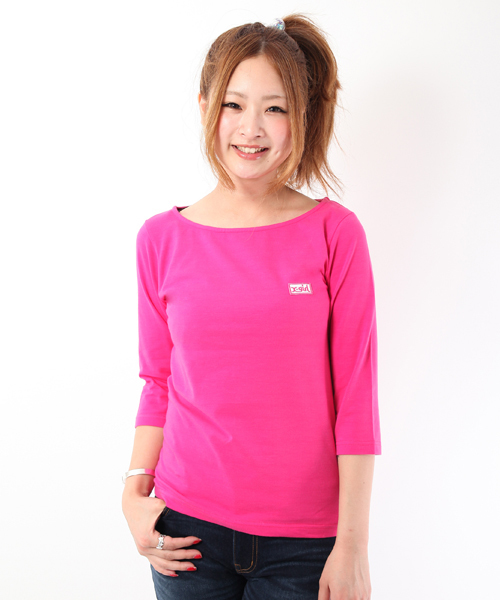 X-girl（エックスガール）の「BASIC H/S TEE（Tシャツ/カットソー・レディース・ホワイト/ブラック/アッシュグレー/ピンク・1/2）」の4枚目の写真