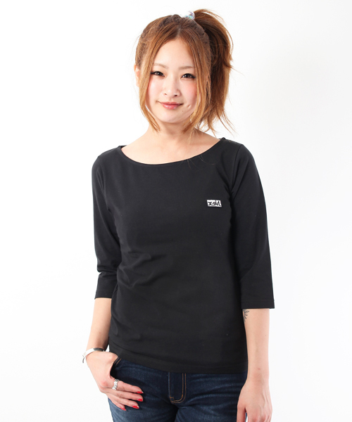 X-girl（エックスガール）の「BASIC H/S TEE（Tシャツ/カットソー・レディース・ホワイト/ブラック/アッシュグレー/ピンク・1/2）」の2枚目の写真