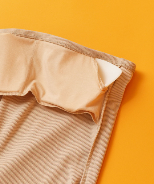 Omekashi（オメカシ）の「パット付きベア（チューブトップ・レディース・ブラック/ベージュ/グレー/オフホワイト・FREE）」の8枚目の写真