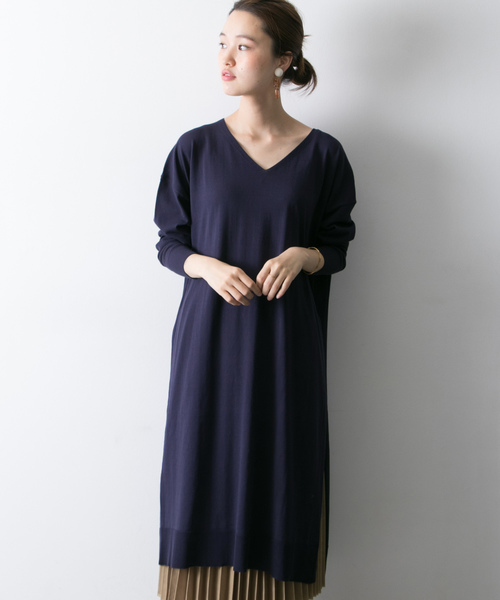 URBAN RESEARCH(アーバンリサーチ)の「サイドスリットニットチュニック(ニット/セーター・レディース・ネイビー/グレー/ライトベージュ・FREE)」の4枚目の写真