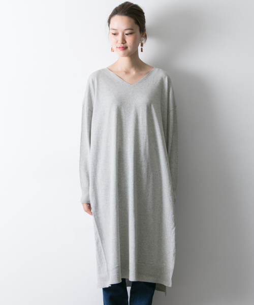 URBAN RESEARCH(アーバンリサーチ)の「サイドスリットニットチュニック(ニット/セーター・レディース・ネイビー/グレー/ライトベージュ・FREE)」の17枚目の写真