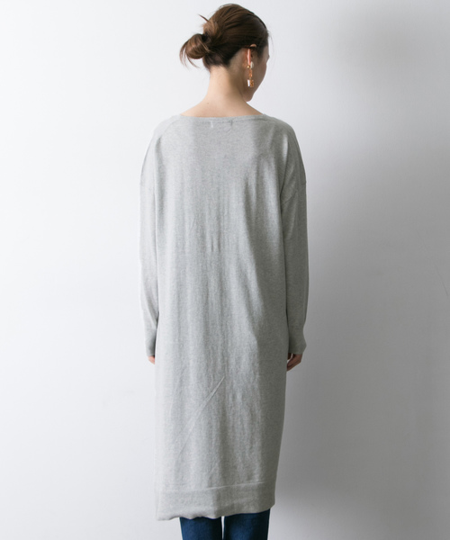 URBAN RESEARCH(アーバンリサーチ)の「サイドスリットニットチュニック(ニット/セーター・レディース・ネイビー/グレー/ライトベージュ・FREE)」の13枚目の写真