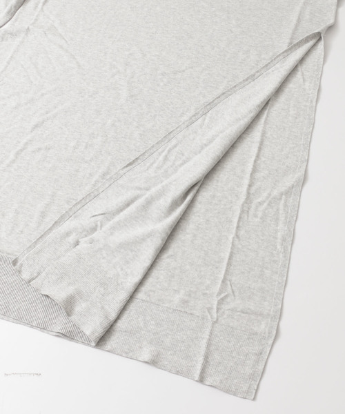 URBAN RESEARCH(アーバンリサーチ)の「サイドスリットニットチュニック(ニット/セーター・レディース・ネイビー/グレー/ライトベージュ・FREE)」の12枚目の写真