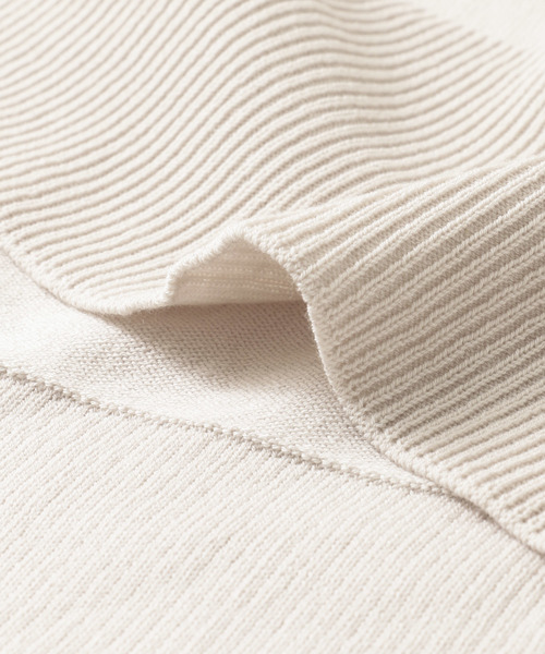 URBAN RESEARCH(アーバンリサーチ)の「サイドスリットニットチュニック(ニット/セーター・レディース・ネイビー/グレー/ライトベージュ・FREE)」の8枚目の写真