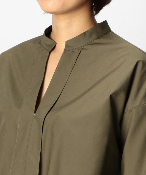 NARACAMICIE（ナラカミーチェ）の「フロントギャザーヘム長袖ブラウス（シャツ/ブラウス・レディース・ホワイト/カーキ/ブルー・MEDIUM）」の18枚目の写真