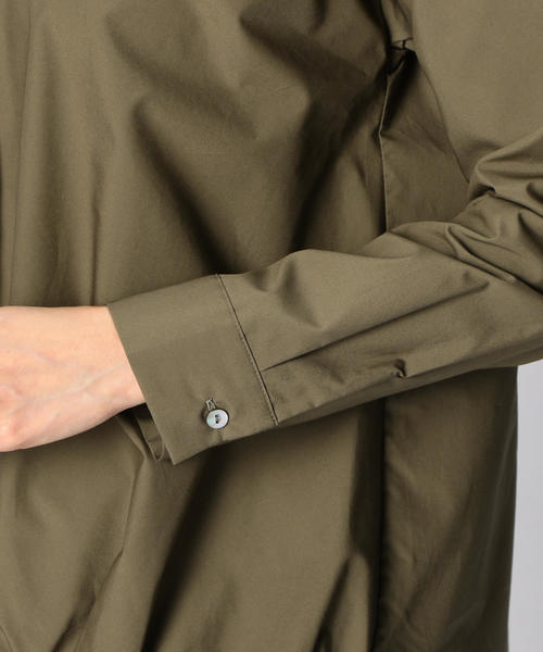 NARACAMICIE（ナラカミーチェ）の「フロントギャザーヘム長袖ブラウス（シャツ/ブラウス・レディース・ホワイト/カーキ/ブルー・MEDIUM）」の16枚目の写真