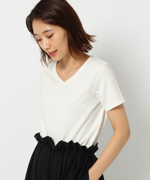 laboratory work(ラボラトリーワーク)の「シンプルVネック コットンTシャツ(Tシャツ/カットソー・レディース・オフホワイト/ブラック/グリーン・MEDIUM)」の2枚目の写真