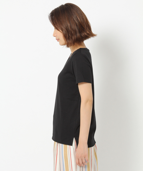 laboratory work(ラボラトリーワーク)の「シンプルVネック コットンTシャツ(Tシャツ/カットソー・レディース・オフホワイト/ブラック/グリーン・MEDIUM)」の8枚目の写真