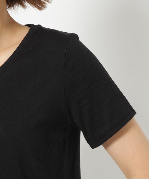 laboratory work(ラボラトリーワーク)の「シンプルVネック コットンTシャツ(Tシャツ/カットソー・レディース・オフホワイト/ブラック/グリーン・MEDIUM)」の12枚目の写真