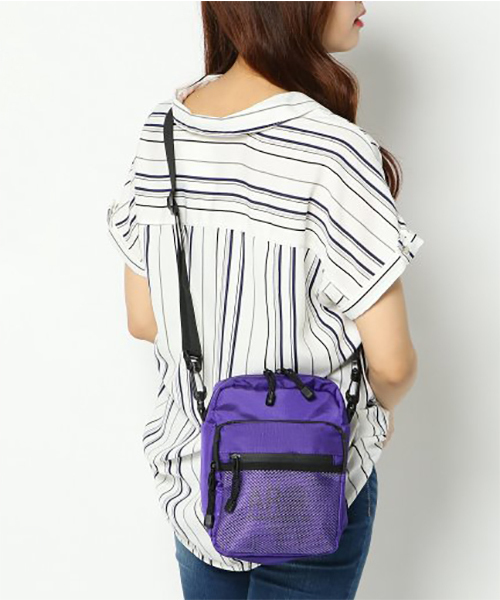 VENCEEXCHANGE（ヴァンスエクスチェンジ）の「サコッシュ AR9（ショルダーバッグ・レディース・パープル/ブラック/その他31/その他32・FREE）」の9枚目の写真