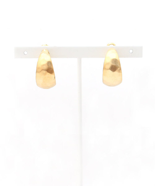 colleca la（コレカラ）の「槌目マットワイドフープイヤリング（イヤリング・レディース・シルバー/ゴールド・FREE）」の8枚目の写真