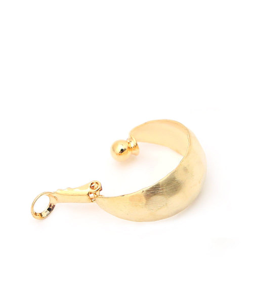 colleca la（コレカラ）の「槌目マットワイドフープイヤリング（イヤリング・レディース・シルバー/ゴールド・FREE）」の11枚目の写真