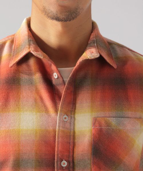 BAYFLOW（ベイフロー）の「オンブレチェックシャツ（シャツ/ブラウス・メンズ・オレンジ/グリーン/ブルー・SMALL/LARGE/X-LARGE/MEDIUM）」の13枚目の写真