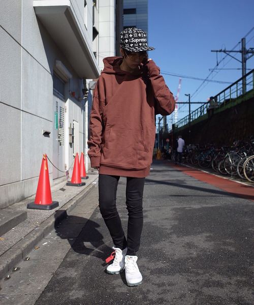 rovtski（ロフトスキー）の「【ビッグシルエット】LEESMA PO HOOD SW SOLID（パーカー・レディース・ベージュ/ブラウン/モカ・FREE）」の5枚目の写真