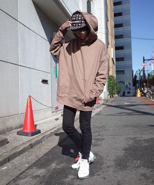 rovtski（ロフトスキー）の「【ビッグシルエット】LEESMA PO HOOD SW SOLID（パーカー・レディース・ベージュ/ブラウン/モカ・FREE）」の21枚目の写真