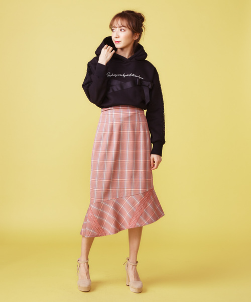 MIIA（ミーア）の「チェック柄ペプラムスカート（スカート・レディース・ブラック/オレンジ/イエロー・FREE）」の6枚目の写真