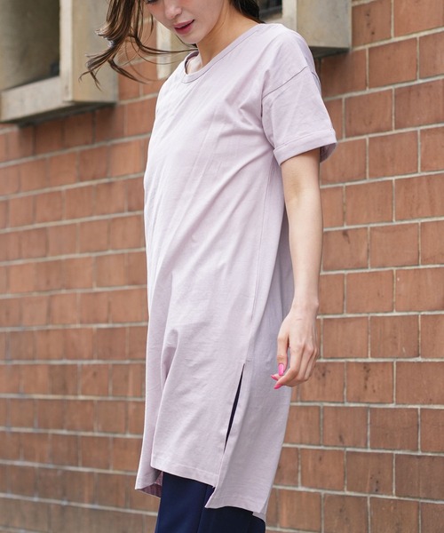 mili an deni（ミリアンデニ）の「サイドスリットTシャツワンピース（ワンピース・レディース・チャコールグレー/ブラック/ベージュ/ネイビー/オフホワイト/オリーブ/カーキ/杢グレー/ピンクベージュ/ダークベージュ/ライトグレー/ラベンダー/スミクロ/ブルー/ダークブルー/モカ/ダークオレンジ/アッシュグレー/ダークパープル・M/L）」の17枚目の写真