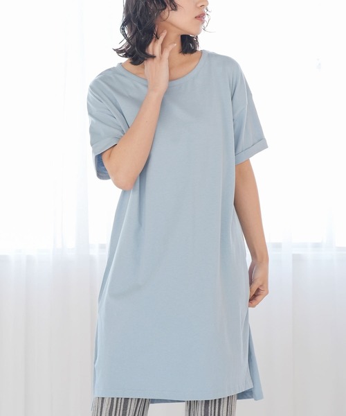 mili an deni（ミリアンデニ）の「サイドスリットTシャツワンピース（ワンピース・レディース・チャコールグレー/ブラック/ベージュ/ネイビー/オフホワイト/オリーブ/カーキ/杢グレー/ピンクベージュ/ダークベージュ/ライトグレー/ラベンダー/スミクロ/ブルー/ダークブルー/モカ/ダークオレンジ/アッシュグレー/ダークパープル・M/L）」の14枚目の写真