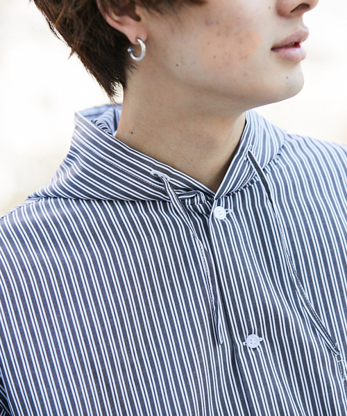 kutir（クティール）の「【ビッグシルエット】ストライプ フードシャツ（シャツ/ブラウス・メンズ・ホワイト系その他/ブラック系その他・MEDIUM/LARGE）」の5枚目の写真