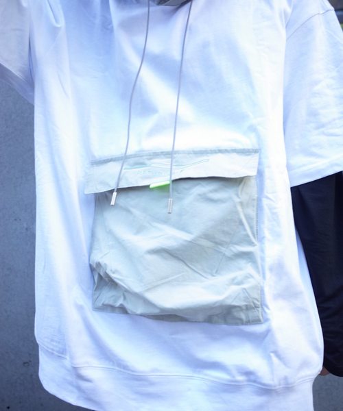 rovtski(ロフトスキー)の「2019SS SID ASST SS T SHIRT2/シド オーバーサイズ デザイン Tシャツ 半袖(Tシャツ/カットソー・レディース・ホワイト系その他/ブラック系その他/ベージュ系その他/ホワイト系その他2/ホワイト系その他3/ホワイト系その他4/ブラック系その他2/ブラック系その他3/ブラック系その他4/ベージュ系その他2・FREE)」の11枚目の写真