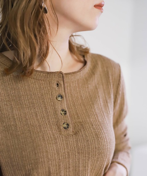 ヘンリーネックエプロンニットソープルオーバー（ニット/セーター