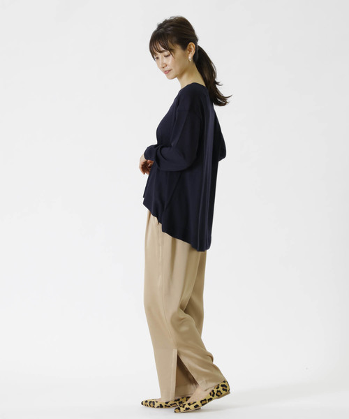 1er Arrondissement（プルミエアロンディスモン）の「Empaire Vネックニットプルオーバー（ニット/セーター・レディース・ネイビー/カーキ/キャメル/ピンク系その他・FREE）」の12枚目の写真